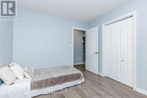 39 Washburn Drive, Guelph, ON - Indoor Photo Showing Bedroom