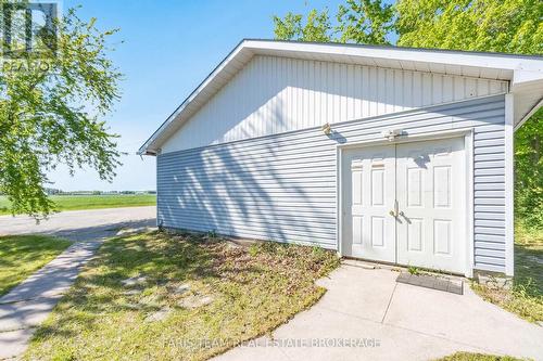 1008 Rainbow Valley Road W, Springwater, ON - Outdoor