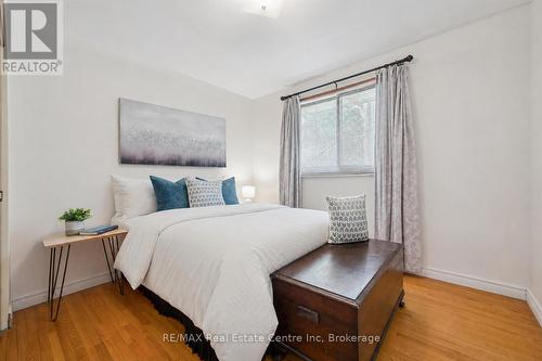 95 Mountford Drive, Guelph (Grange Road), ON - Indoor Photo Showing Bedroom
