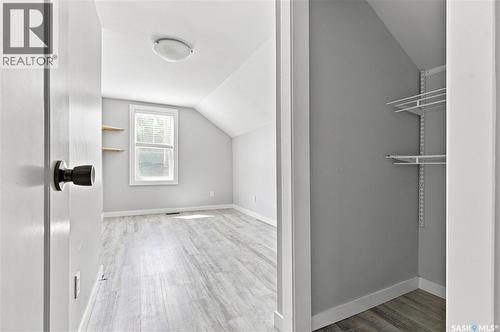 215 26Th Street W, Saskatoon, SK - Indoor
