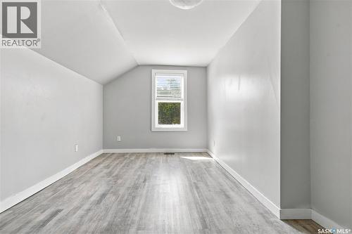 215 26Th Street W, Saskatoon, SK - Indoor Photo Showing Other Room