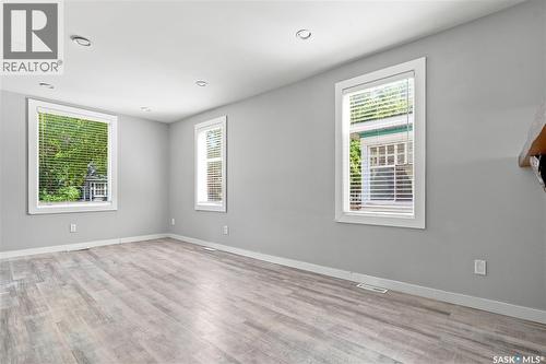 215 26Th Street W, Saskatoon, SK - Indoor Photo Showing Other Room