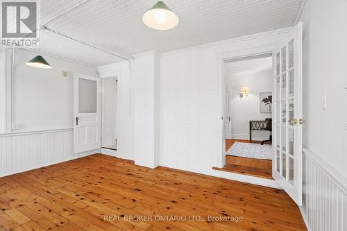 25 Suffolk Street W, Guelph, ON - Indoor Photo Showing Other Room