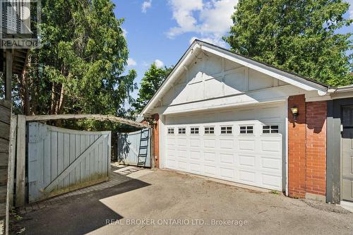 25 Suffolk Street W, Guelph, ON - Outdoor With Exterior