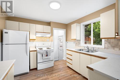 871 Notre Dame Street, Clarence-Rockland, ON - Indoor Photo Showing Kitchen With Double Sink