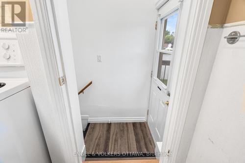 871 Notre Dame Street, Clarence-Rockland, ON - Indoor Photo Showing Laundry Room