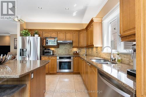 103 Borealis Crescent, Ottawa, ON - Indoor Photo Showing Kitchen With Double Sink With Upgraded Kitchen