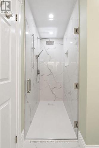 103 Borealis Crescent, Ottawa, ON - Indoor Photo Showing Bathroom