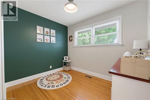 35 Varadi Avenue, Brantford, ON - Indoor