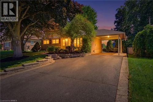 35 Varadi Avenue, Brantford, ON - Outdoor