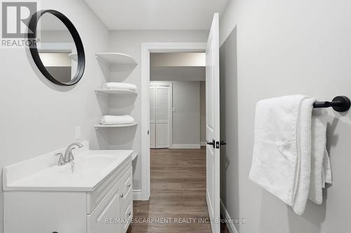 133 New Lakeshore Road, Norfolk, ON - Indoor Photo Showing Bathroom