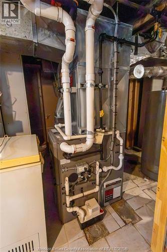 1840 Balfour Boulevard, Windsor, ON - Indoor Photo Showing Basement