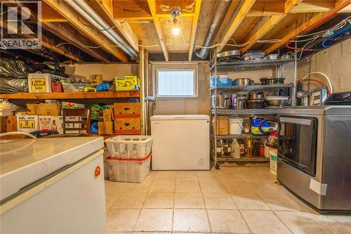 1840 Balfour Boulevard, Windsor, ON - Indoor Photo Showing Laundry Room