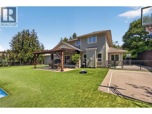 4588 Raymer Road, Kelowna, BC - Outdoor