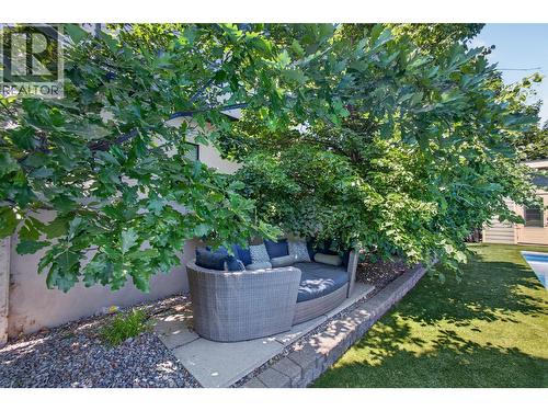 4588 Raymer Road, Kelowna, BC - Outdoor