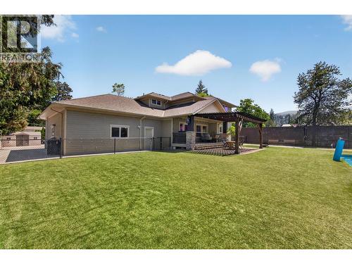 4588 Raymer Road, Kelowna, BC - Outdoor