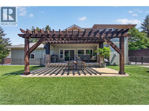 4588 Raymer Road, Kelowna, BC - Outdoor