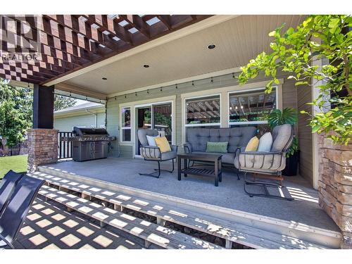 4588 Raymer Road, Kelowna, BC - Outdoor With Deck Patio Veranda