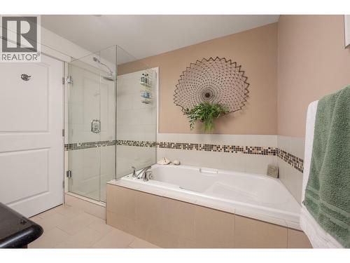 333 Longspoon Drive Unit# 19, Vernon, BC - Indoor Photo Showing Bathroom