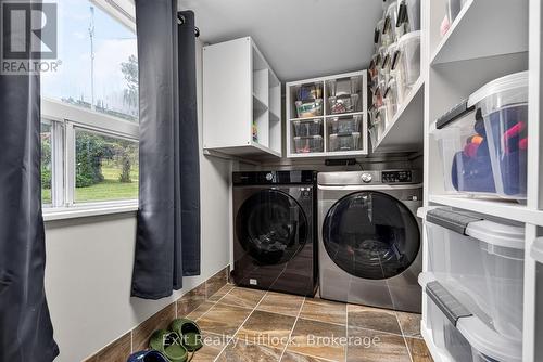 133 Farmers Road, Kawartha Lakes (Manvers), ON - Indoor Photo Showing Laundry Room
