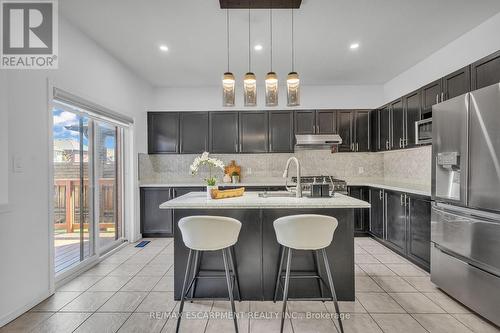 73 Fitzgerald Drive, Cambridge, ON - Indoor Photo Showing Kitchen With Upgraded Kitchen