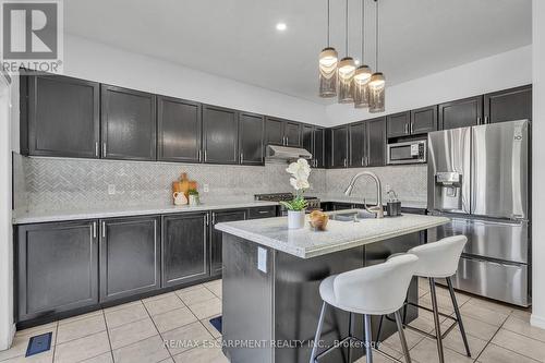 73 Fitzgerald Drive, Cambridge, ON - Indoor Photo Showing Kitchen With Double Sink With Upgraded Kitchen