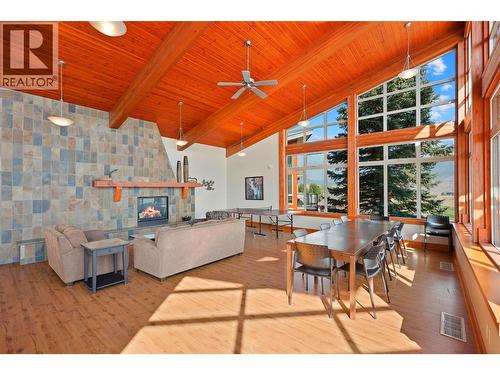 130 Colebrook Road Unit# 88, Kamloops, BC - Indoor With Fireplace