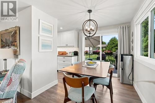 22 Western Avenue, Innisfil, ON - Indoor Photo Showing Dining Room