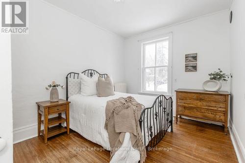 29 Tecumseth Street, Orillia, ON - Indoor Photo Showing Bedroom