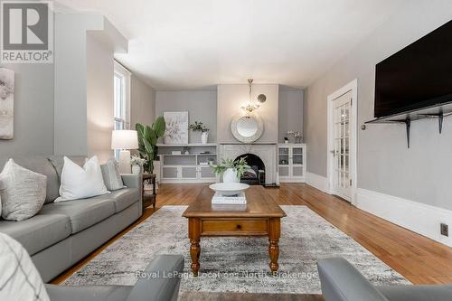 29 Tecumseth Street, Orillia, ON - Indoor Photo Showing Living Room