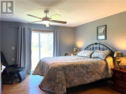 1469 Munro Road, Markstay-Warren, ON - Indoor Photo Showing Bedroom