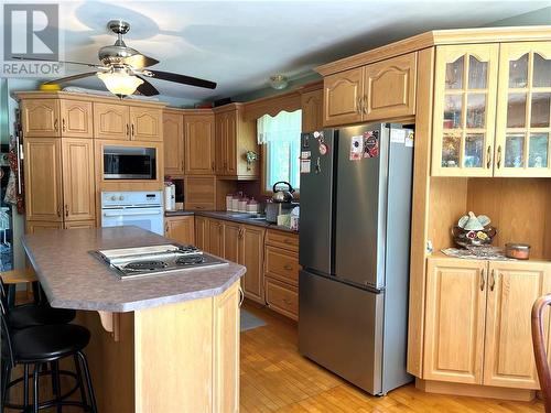 1469 Munro Road, Markstay-Warren, ON - Indoor Photo Showing Kitchen