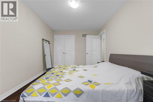 370 Stonehenge Drive Unit# 13, Ancaster, ON - Indoor Photo Showing Bedroom