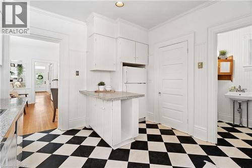 25 W Suffolk Street W, Guelph, ON - Indoor