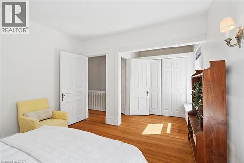25 W Suffolk Street W, Guelph, ON - Indoor Photo Showing Bedroom
