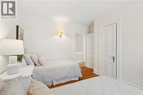 25 W Suffolk Street W, Guelph, ON - Indoor Photo Showing Bedroom