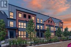 52 BURLEIGH MEWS  Vaughan, ON L4J 8A2