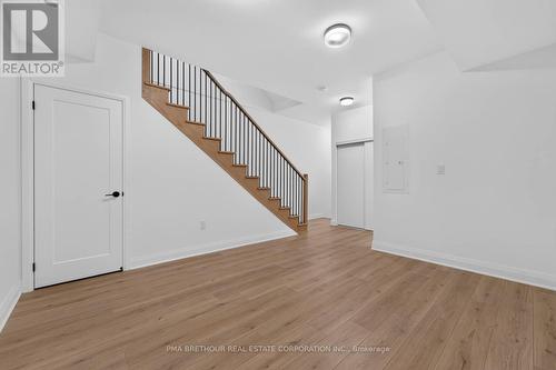 52 Burleigh Mews, Vaughan, ON - Indoor Photo Showing Other Room