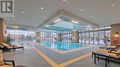 913 - 10 Gatineau Drive, Vaughan, ON - Indoor Photo Showing Other Room With In Ground Pool