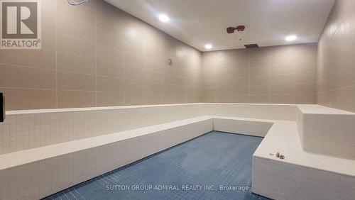 913 - 10 Gatineau Drive, Vaughan, ON - Indoor Photo Showing Other Room