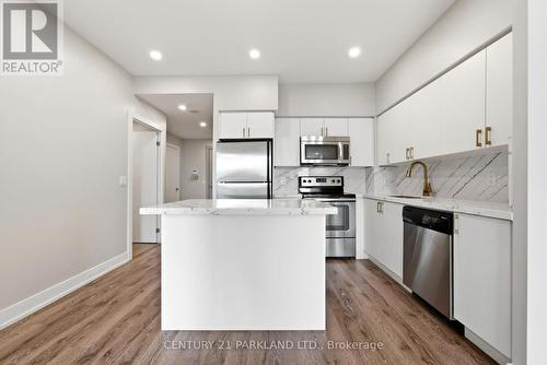 602 - 1638 Bloor Street W, Toronto, ON - Indoor Photo Showing Kitchen With Stainless Steel Kitchen With Upgraded Kitchen