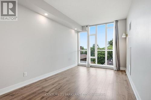 602 - 1638 Bloor Street W, Toronto, ON - Indoor Photo Showing Other Room