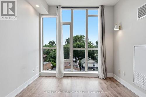602 - 1638 Bloor Street W, Toronto, ON - Indoor Photo Showing Other Room