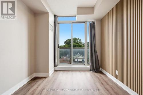 602 - 1638 Bloor Street W, Toronto, ON - Indoor Photo Showing Other Room