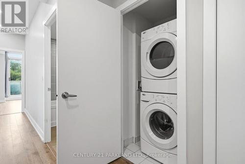 602 - 1638 Bloor Street W, Toronto, ON - Indoor Photo Showing Laundry Room