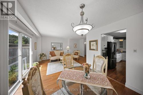 2640 Canberra Road, Mississauga, ON - Indoor Photo Showing Dining Room