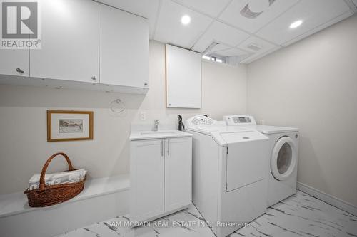 2640 Canberra Road, Mississauga, ON - Indoor Photo Showing Laundry Room