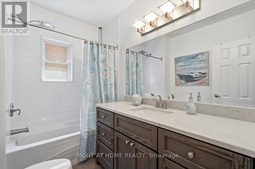 188 Queens Avenue, Toronto, ON - Indoor Photo Showing Bathroom
