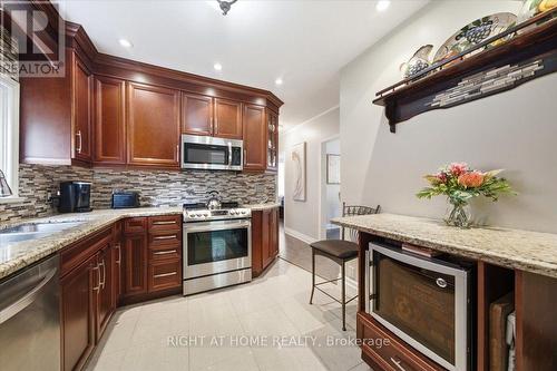 188 Queens Avenue, Toronto, ON - Indoor Photo Showing Kitchen With Upgraded Kitchen