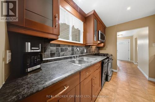 3157 Palmer Drive, Burlington, ON - Indoor Photo Showing Kitchen With Double Sink
